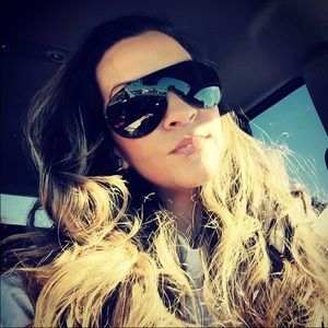 Meet your Posher, Magdalena