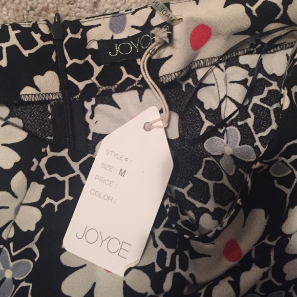 🇺🇸☀️🏖 Floral shorts! - Picture 4 of 4