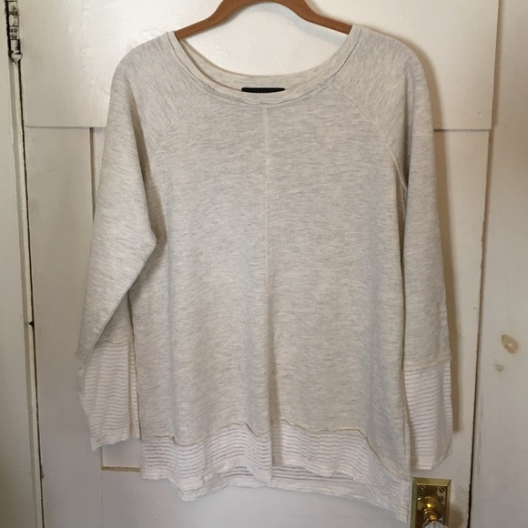 Light gray sweatshirt ivory trim