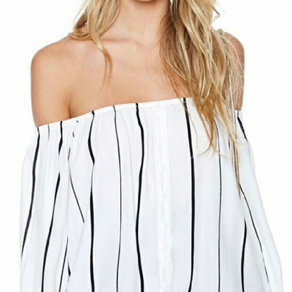 Off the shoulder summer shirt