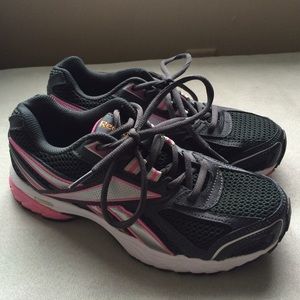 Reebok Women's Shoes size 7