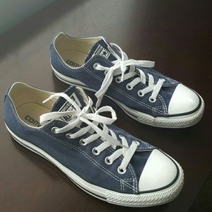 Converse BLUE LIKE NEW - NWOT