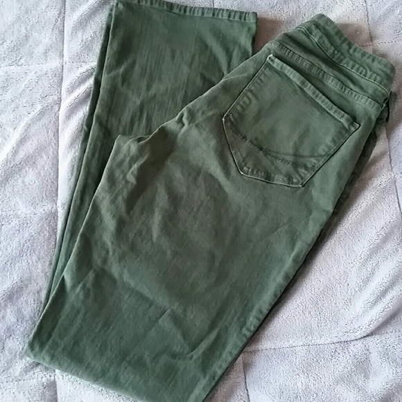 NYDJ SZ 12 NWOT 32 in inseam, boot cut