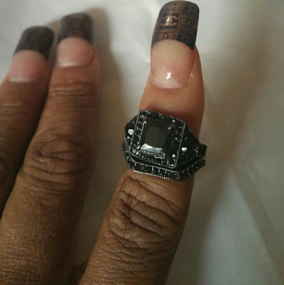 Gorgeous black stones