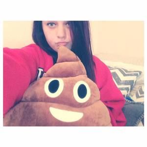 Meet your Posher, Emmalia