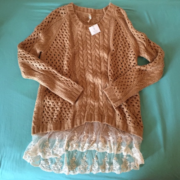 Oversized knit sweater with lace detail