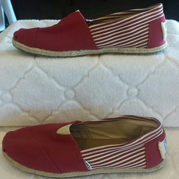 TOMS Red & Cream Striped Shoes - Women's 9