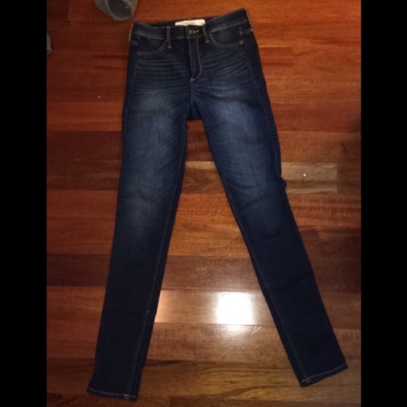 High rise dark blue Abercrombie jeans