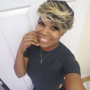 Meet your Posher, Lyn