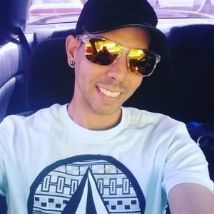 Meet your Posher, Joel