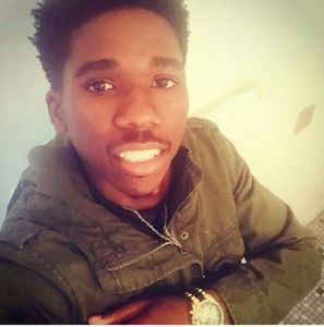 Meet your Posher, Malik