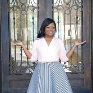 Meet your Posher, Monique