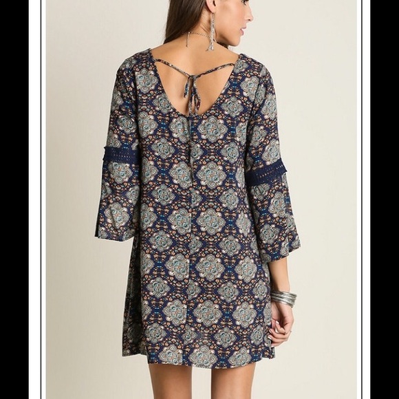 πΆ FLASH SALE! πΆ Floral Lace Cape Shirtdress NWT - Picture 4 of 4