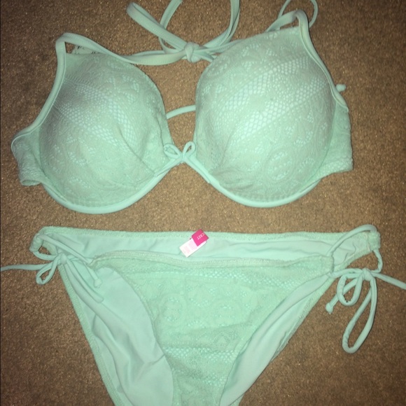 VS turquoise crochet string bikini 36dd underwire