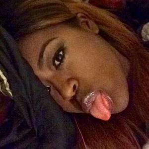 Meet your Posher, Evadney