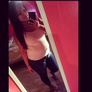 Meet your Posher, Claudia