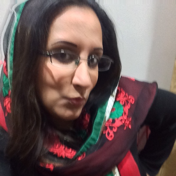 Meet your Posher, Reena - Picture 3 of 5