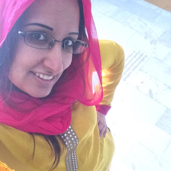 Meet your Posher, Reena - Picture 5 of 5