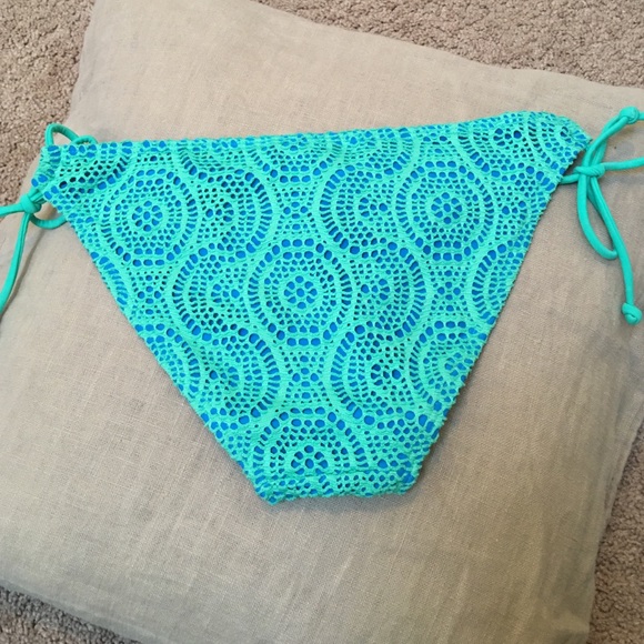 Aerie swim bikini bottoms - Picture 3 of 3
