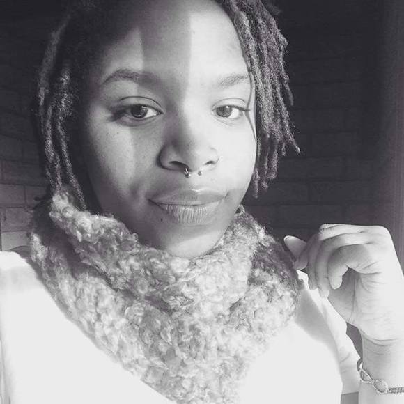 Meet your Posher, Jamella - Picture 1 of 1