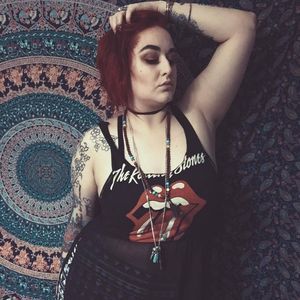 Meet your Posher, April