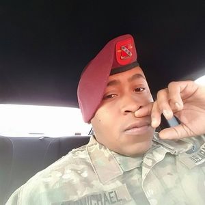 Meet your Posher, Kenneth