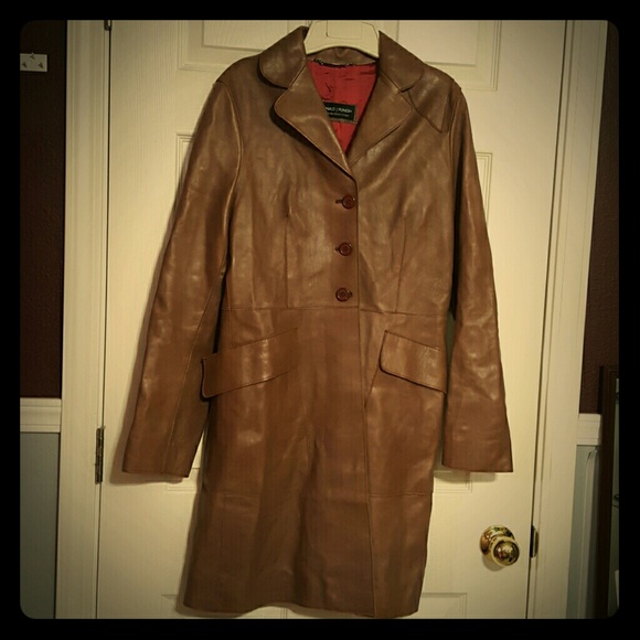 Donald J Pliner Gorgeous Leather Coat