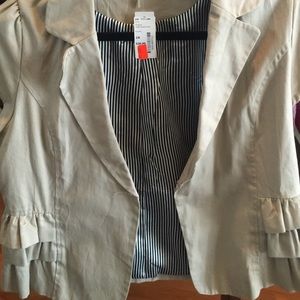 caped cropped jacket missin button