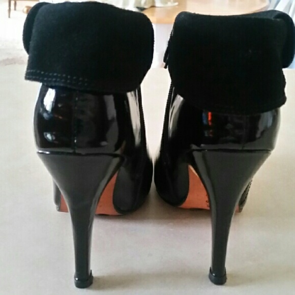 Shane& Shawn booties - Picture 2 of 4