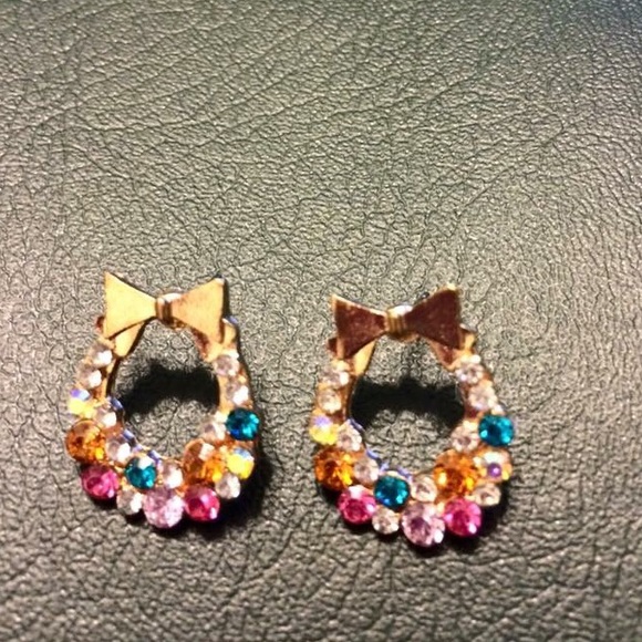 Earrings - Picture 2 of 3