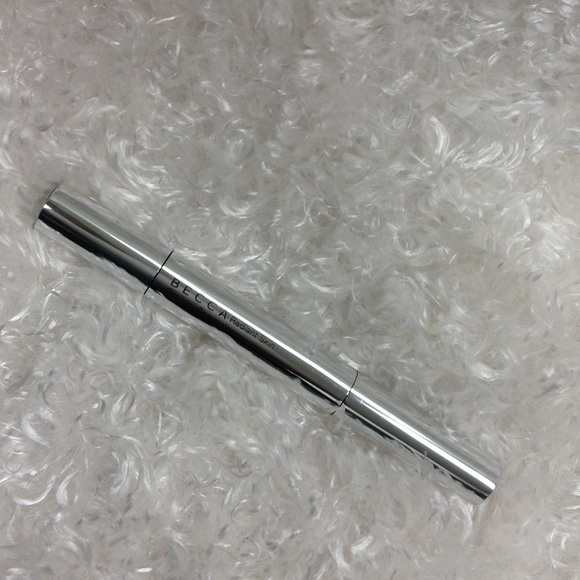 Becca Concealer - Picture 2 of 2