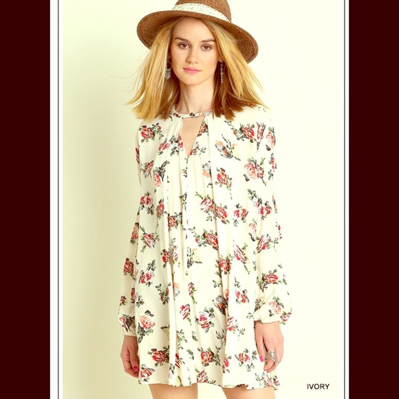 linsleppo2 Tops - 🌶 FLASH SALE! 🌶 Floral Cape Shirtdress NWT