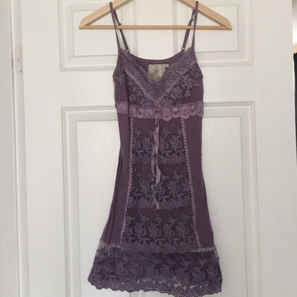 Forever 21 Purple Lace Top size Small