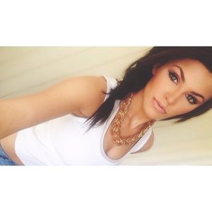 Meet your Posher, Megan