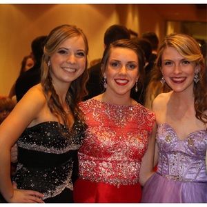 Meet your Posher, Carly