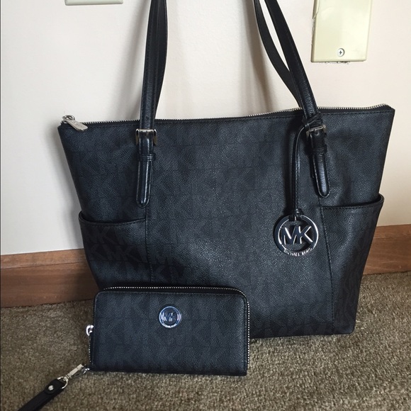 Michael Kors Black Zip Tote & Matching Wallet