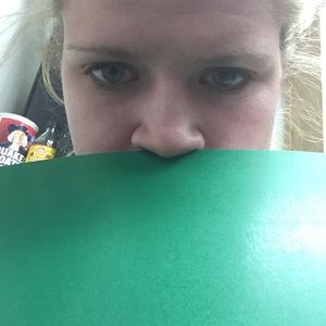 Meet your Posher, Caroline