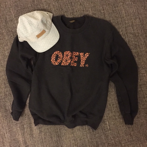 OBEY Crewneck