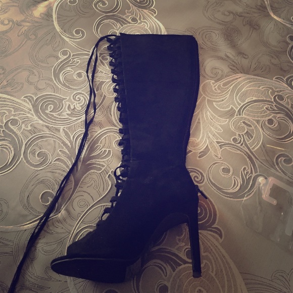 Black Lace up stilettos !