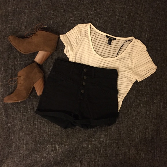 American Eagle High Waisted Shorts