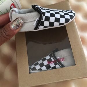 Baby vans crib shoe