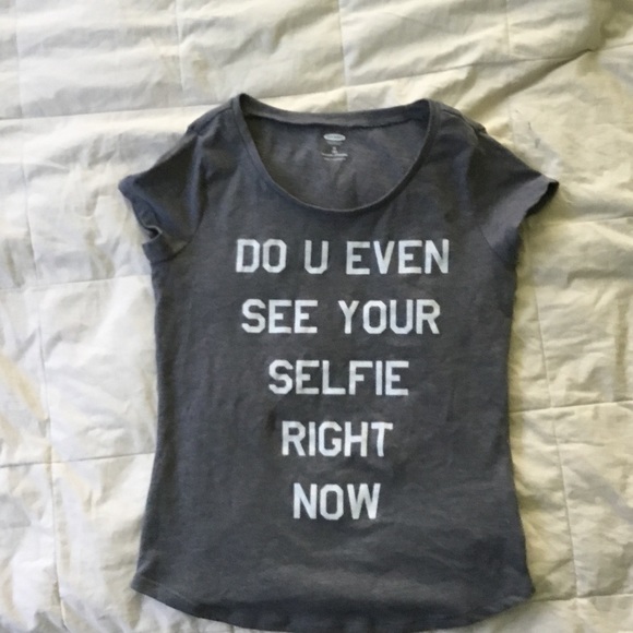 New never worn tee