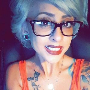 Meet your Posher, Amber