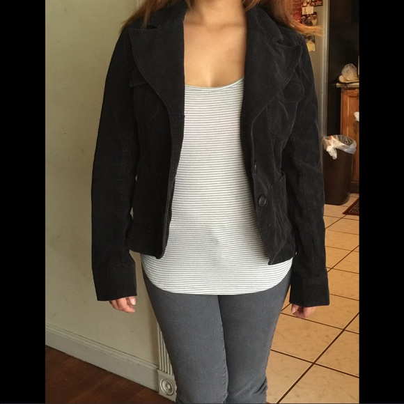 Blazer - Picture 2 of 2