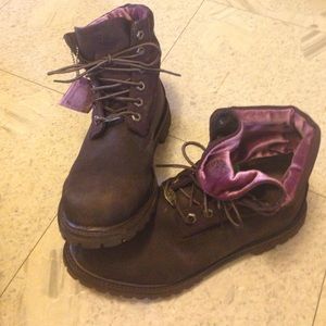 Timberlands: light purple velvet in side