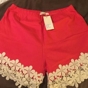 Shorts with crochet