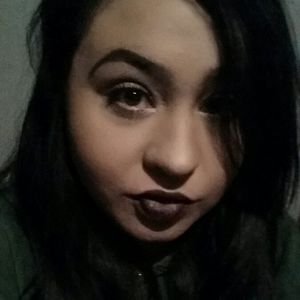Meet your Posher, Yajaira