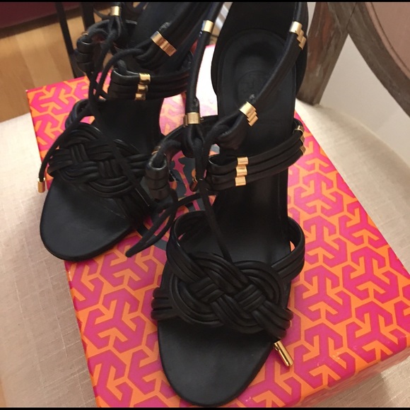 Tory Burch- Strappy Heels - sexy 👠👠 - Picture 3 of 4
