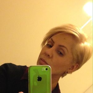 Meet your Posher, Sandy