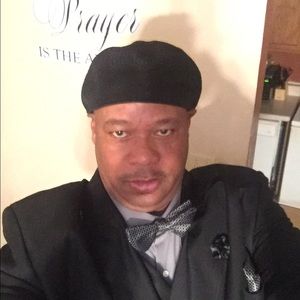 Meet your Posher, Eric